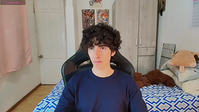 Nude Boy18 online show from 04-07-26, 03:30