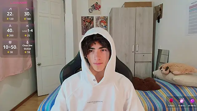 Nude Boy18 online show from 04-06-26, 03:24