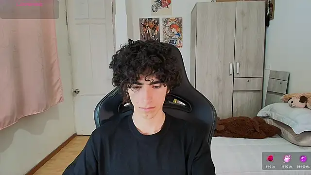 Nude Boy18 online show from 05-24-26, 12:43