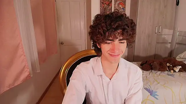 Nude Boy18 online show from 11-07-25, 01:21