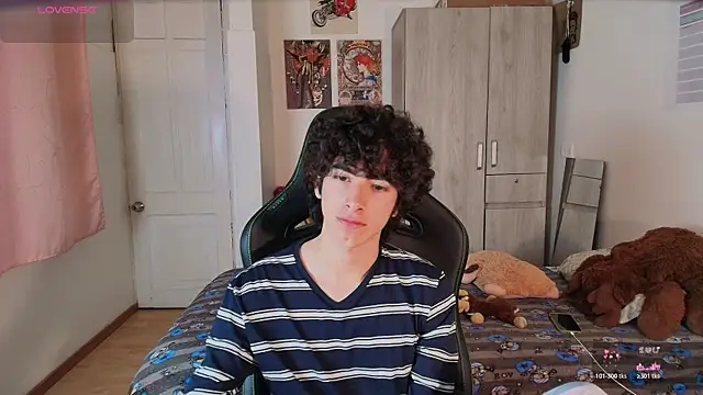 Nude Boy18 online show from 04-22-26, 11:28