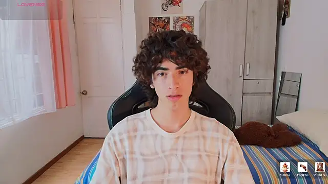 Nude Boy18 online show from 01-13-26, 09:08