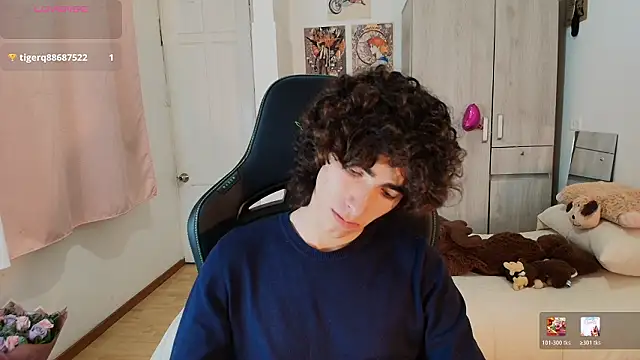 Nude Boy18 online show from 02-05-26, 12:39