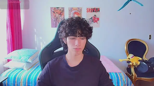 Nude Boy18 online show from 07-27-26, 09:33