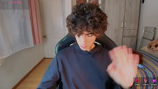 Nude Boy18 online show from 11-27-25, 10:10