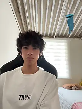 Nude Boy18 online show from 06-24-26, 06:28
