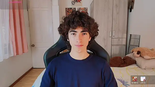 Nude Boy18 online show from 01-06-26, 08:24