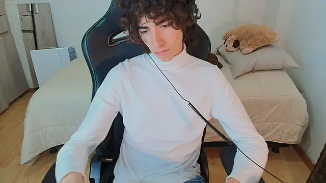 Nude Boy18 online show from 02-19-26, 03:25