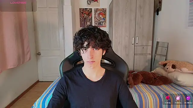 Nude Boy18 online show from 04-30-26, 04:41