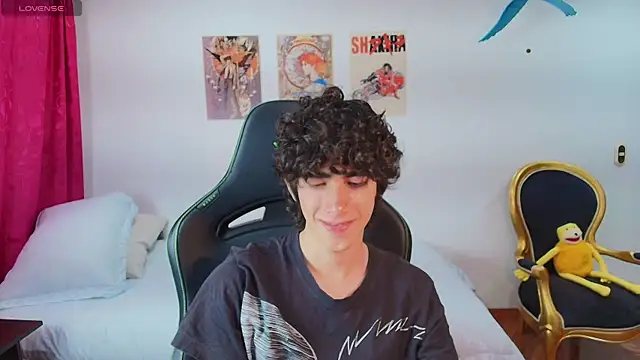 Nude Boy18 online show from 07-13-26, 12:54