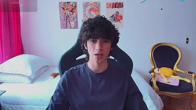 Nude Boy18 online show from 07-19-26, 08:38