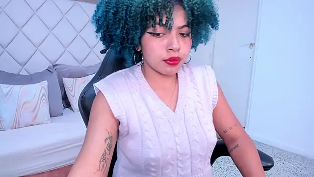 Snapshot of momo_ayasse chatting on 11-26-25, 09:48 momo ayasse online show from 11-26-25, 09:48