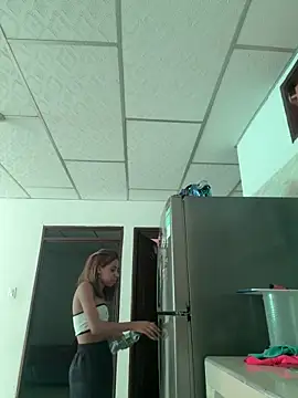 yumi hanna online show from 05-09-26, 10:02
