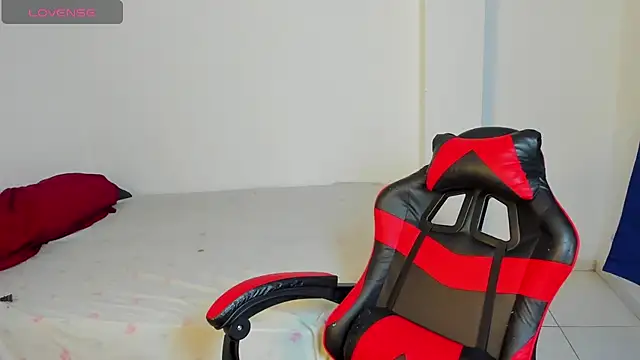 yumi hanna online show from 03-06-26, 03:01