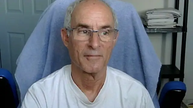 funone1999 online show from 11-26-25, 09:37