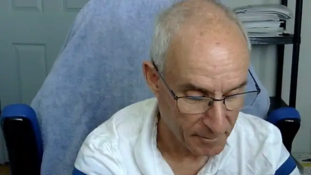 funone1999 online show from 10-21-25, 06:51