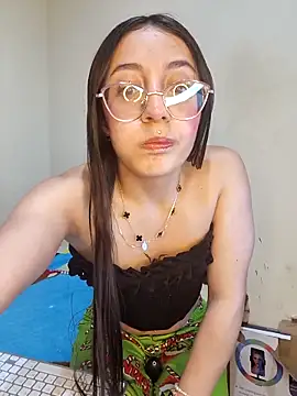 Snapshot of StefaniaFoxx_ chatting on 02-14-26, 05:51 StefaniaFoxx online show from 02-14-26, 05:51