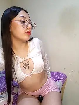 StefaniaFoxx  online show from 05-07-26, 05:33