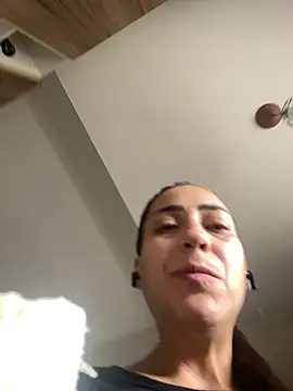 lucioliveira online show from 02-21-26, 01:24