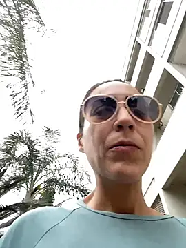 Snapshot of lucioliveira chatting on 05-14-26, 12:46 lucioliveira online show from 05-14-26, 12:46