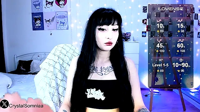 Snapshot of Crystal_somnia chatting on 10-16-25, 02:42 Crystal somnia online show from 10-16-25, 02:42