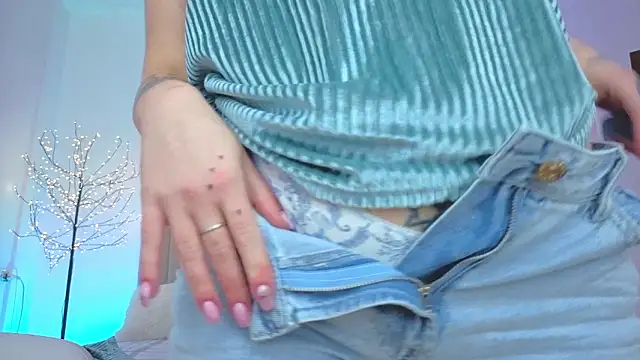 Little mia   online show from 02-27-26, 11:15