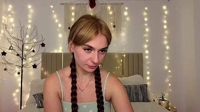 Little mia   online show from 01-06-26, 11:09