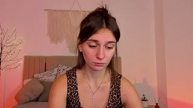 Little mia   online show from 11-28-25, 09:59