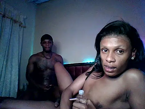 shemale fantasyXX online show from 04-23-26, 10:00