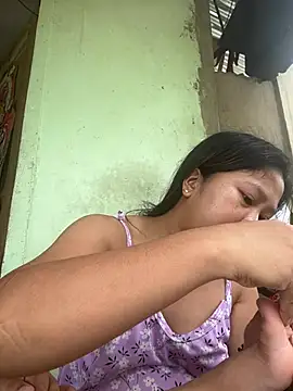 Snapshot of Pilipinalyn23 chatting on 08-09-26, 03:23 Pilipinalyn23 online show from 08-09-26, 03:23