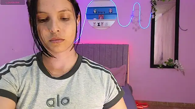 Snapshot of MiSofialeal chatting on 10-14-25, 07:03 MiSofialeal online show from 10-14-25, 07:03