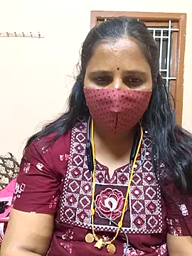 Snapshot of Tamil_Sweety chatting on 11-14-25, 06:33 Tamil Sweety online show from 11-14-25, 06:33