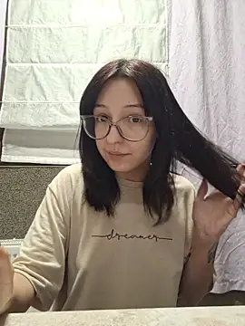 AllexyAle online show from 04-19-26, 09:39