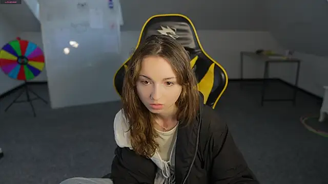 Adele beauty online show from 04-06-26, 10:27