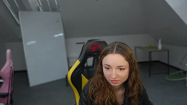 Adele beauty online show from 03-31-26, 11:23