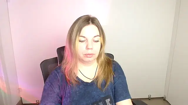 Jessica Amore online show from 10-14-25, 05:41