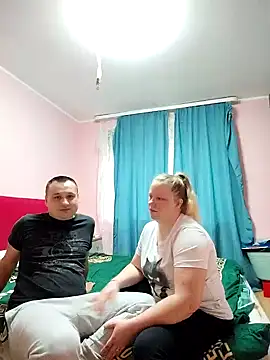 Snapshot of Amberdual chatting on 10-06-25, 06:03 Amberdual online show from 10-06-25, 06:03