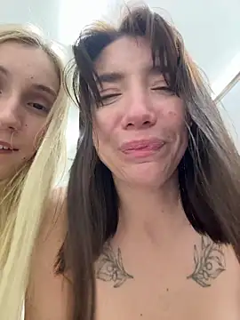 BallerinaCappuccino  online show from 01-05-26, 05:27