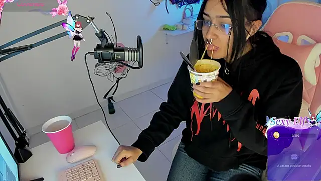 Angel kanon online show from 03-28-26, 12:50