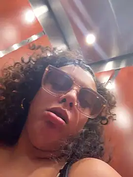 allybluee777 online show from 12-18-25, 02:54