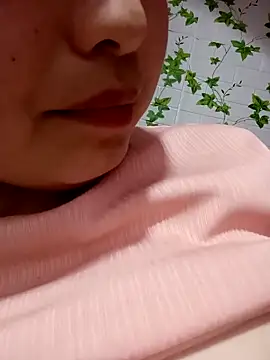 XoiXoi232 online show from 04-18-26, 11:45