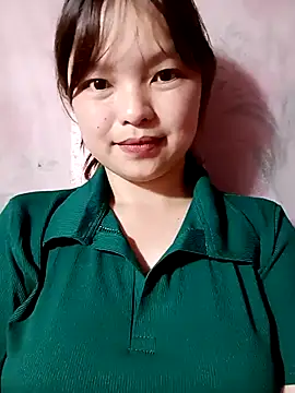 Snapshot of XoiXoi232 chatting on 10-05-25, 12:40 XoiXoi232 online show from 10-05-25, 12:40
