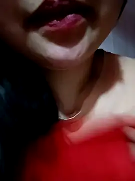 XoiXoi232 online show from 03-04-26, 09:39