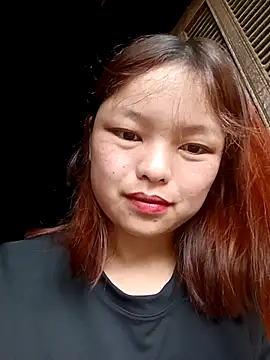 Snapshot of XoiXoi232 chatting on 09-22-25, 01:44 XoiXoi232 online show from 09-22-25, 01:44