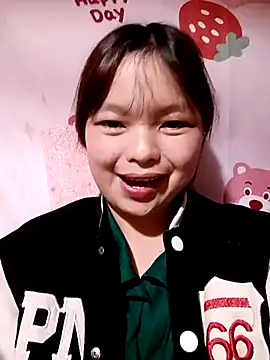 XoiXoi232 online show from 11-04-25, 01:48