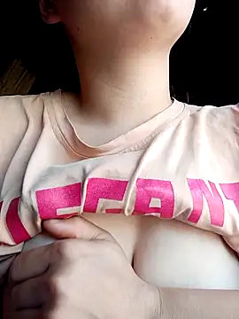 XoiXoi232 online show from 04-10-26, 01:23