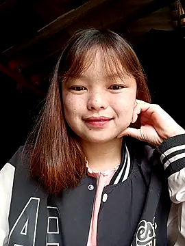 XoiXoi232 online show from 10-26-25, 01:39