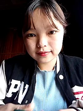 XoiXoi232 online show from 11-26-25, 01:16