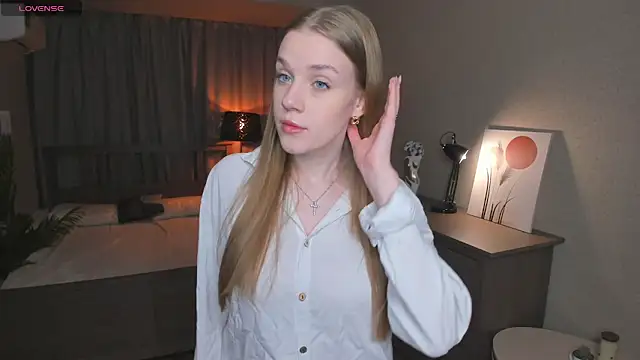 OdellaFrake online show from 12-03-25, 07:24