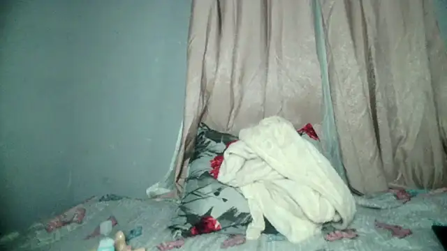 blueyXxX online show from 02-11-26, 03:17